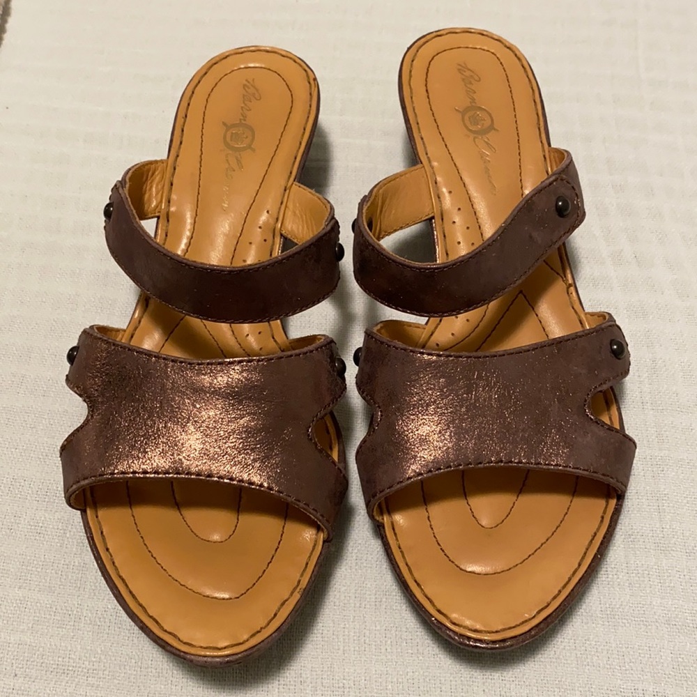 Barn Crown Sandals